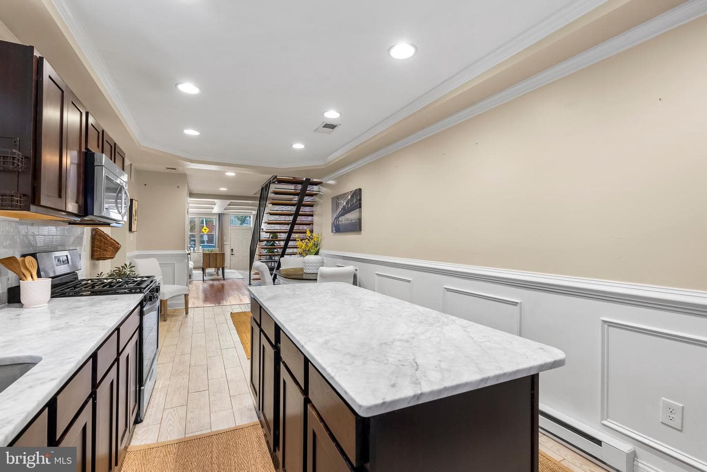 2204 Fleet Street photo 10