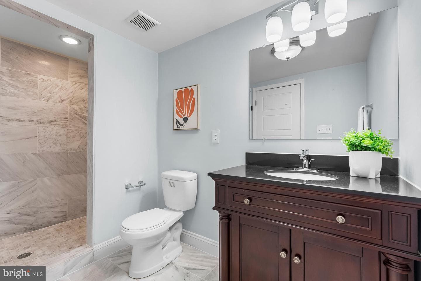 2204 Fleet Street photo 19