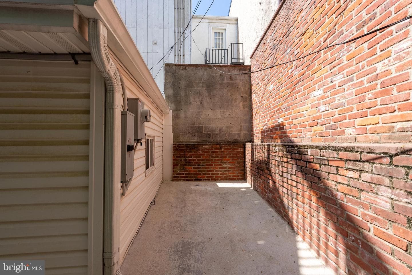2204 Fleet Street photo 37