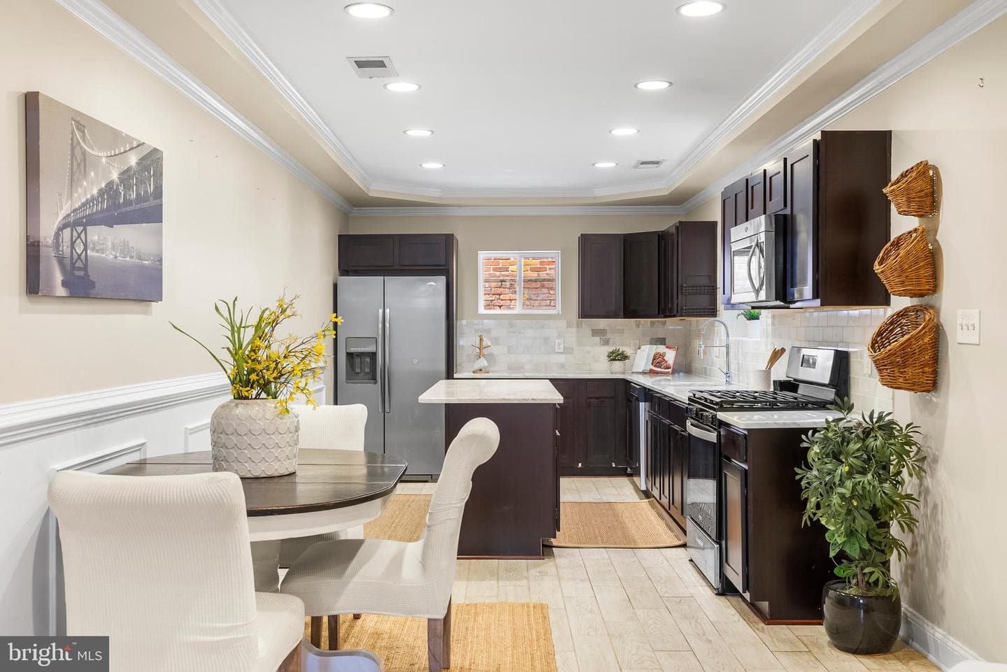 2204 Fleet Street photo 8