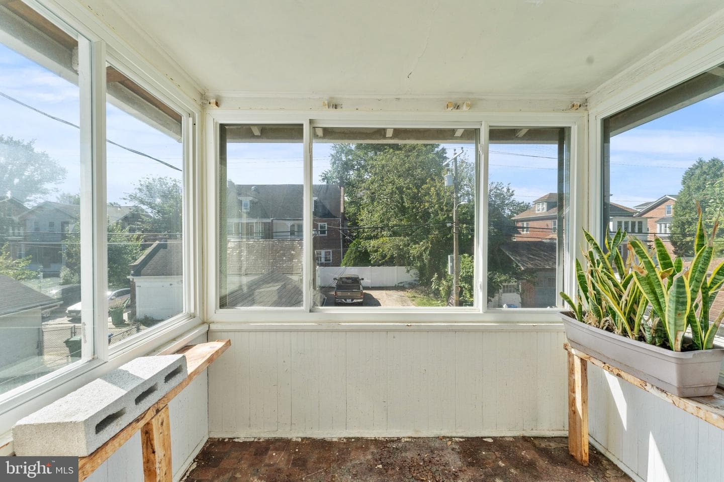 1715 Lakeside Avenue photo 17