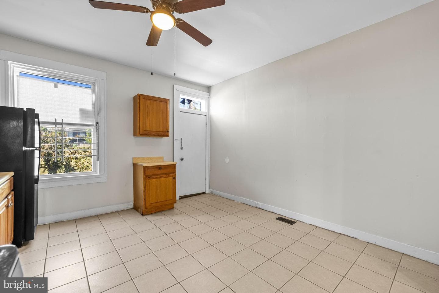 618 Denison Street photo 14