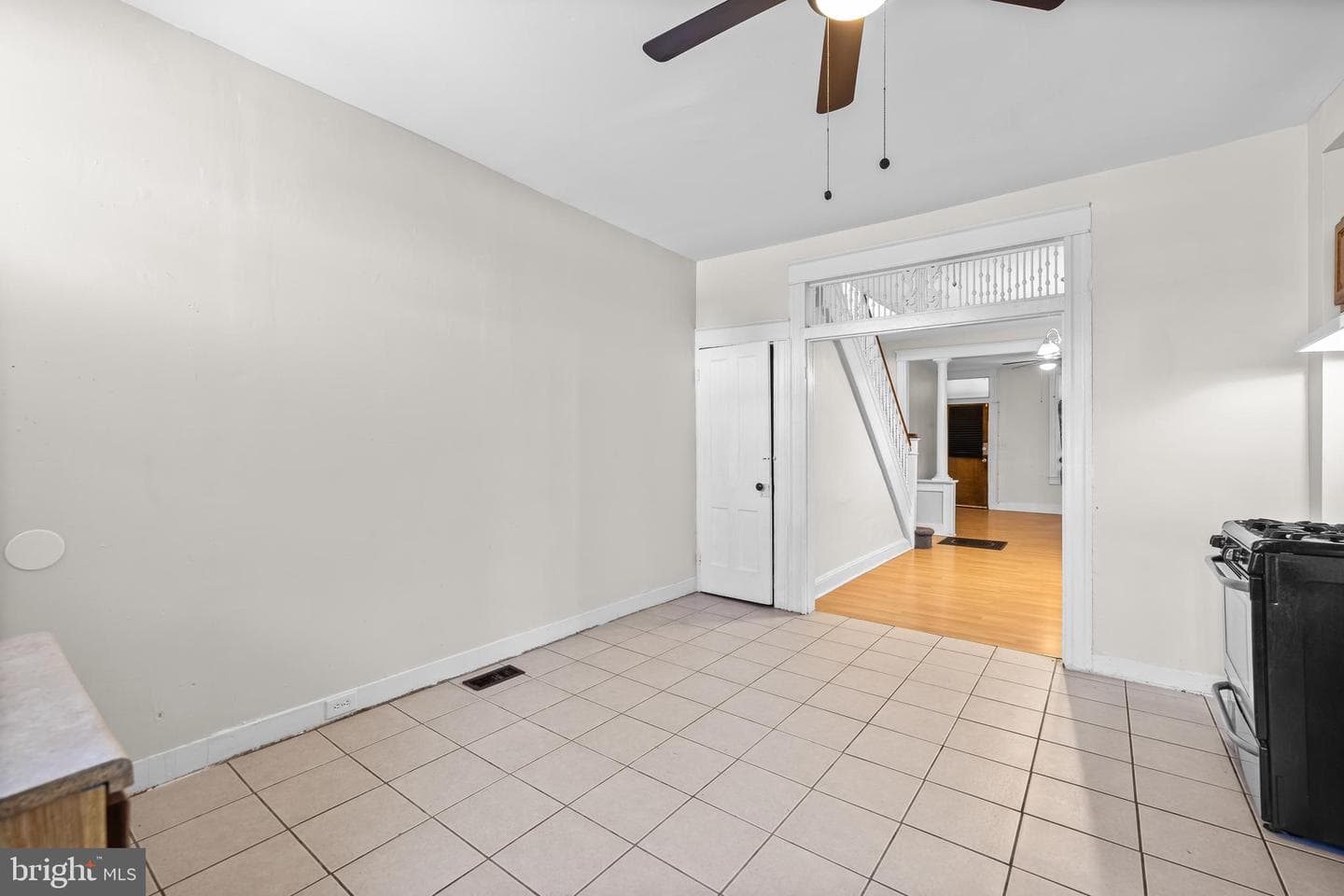 618 Denison Street photo 15
