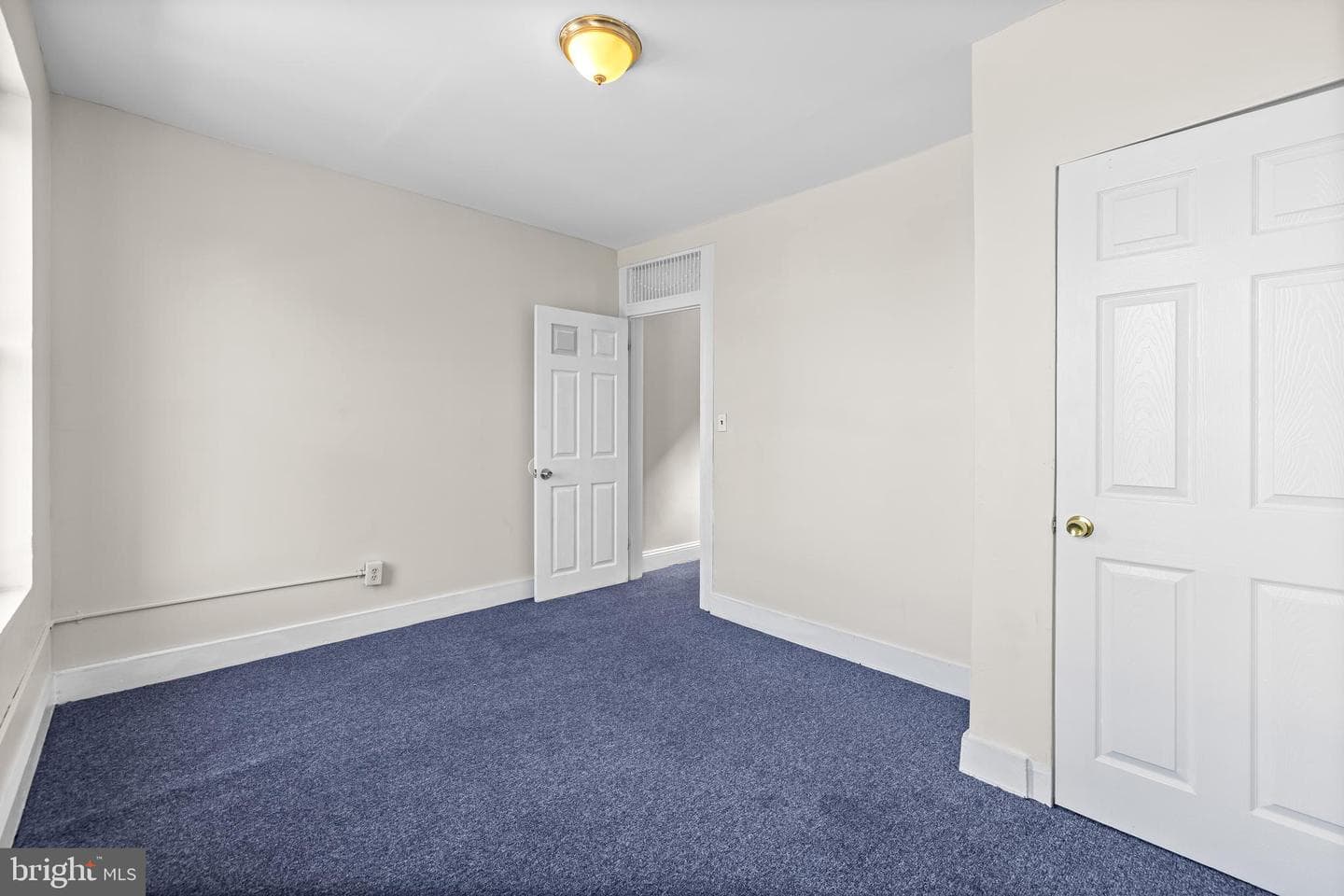 618 Denison Street photo 31