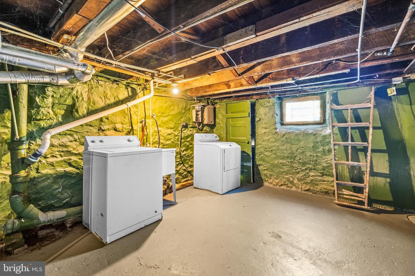 618 Denison Street photo 32