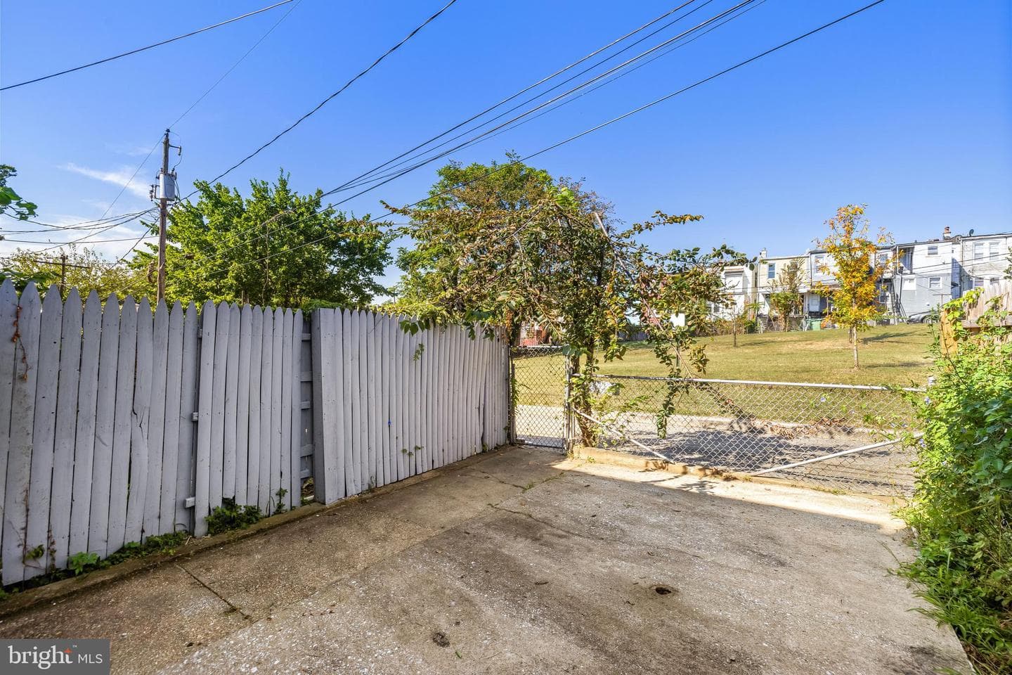 618 Denison Street photo 36