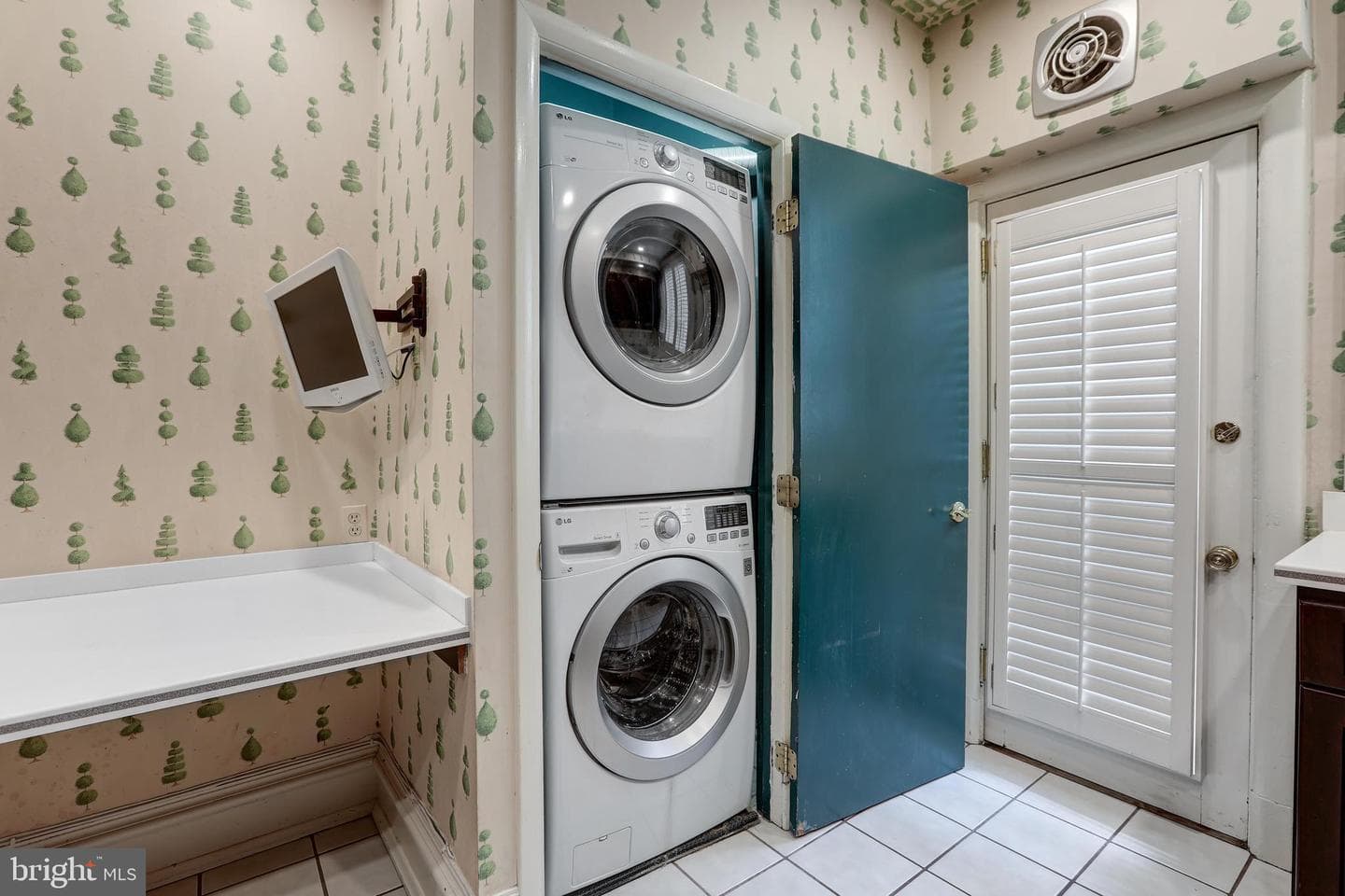 700 Washington Place #2d photo 24