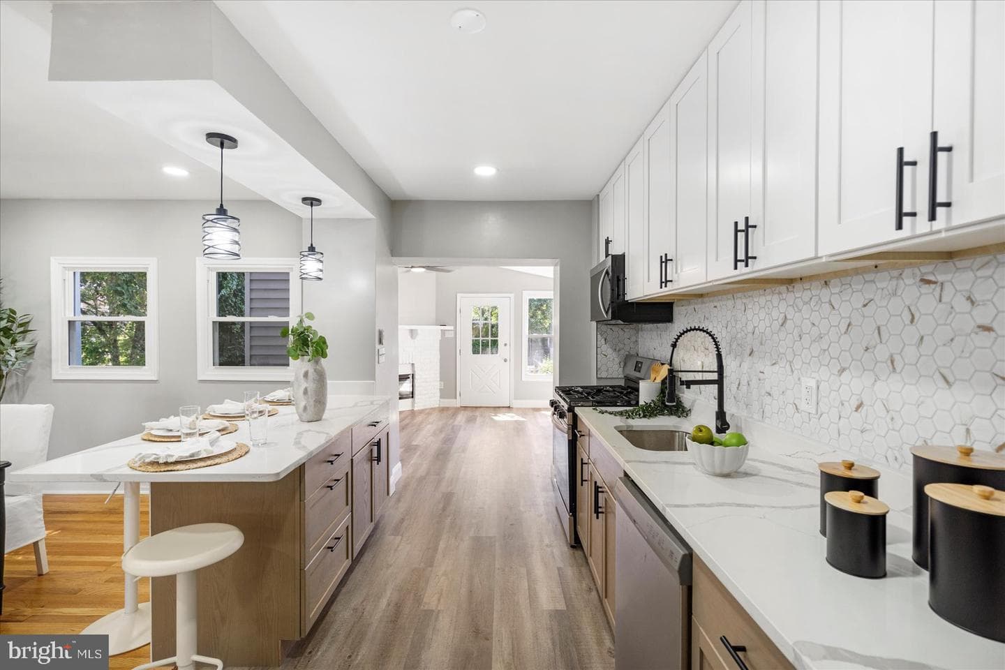 1607 Walterswood Road photo 14