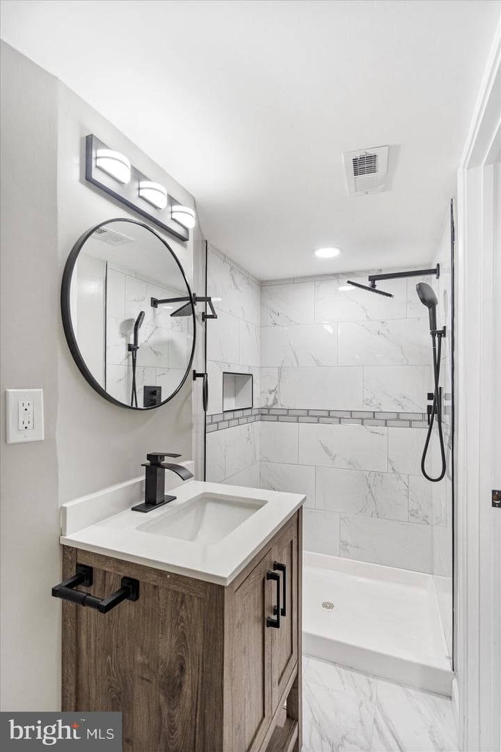 1607 Walterswood Road photo 27