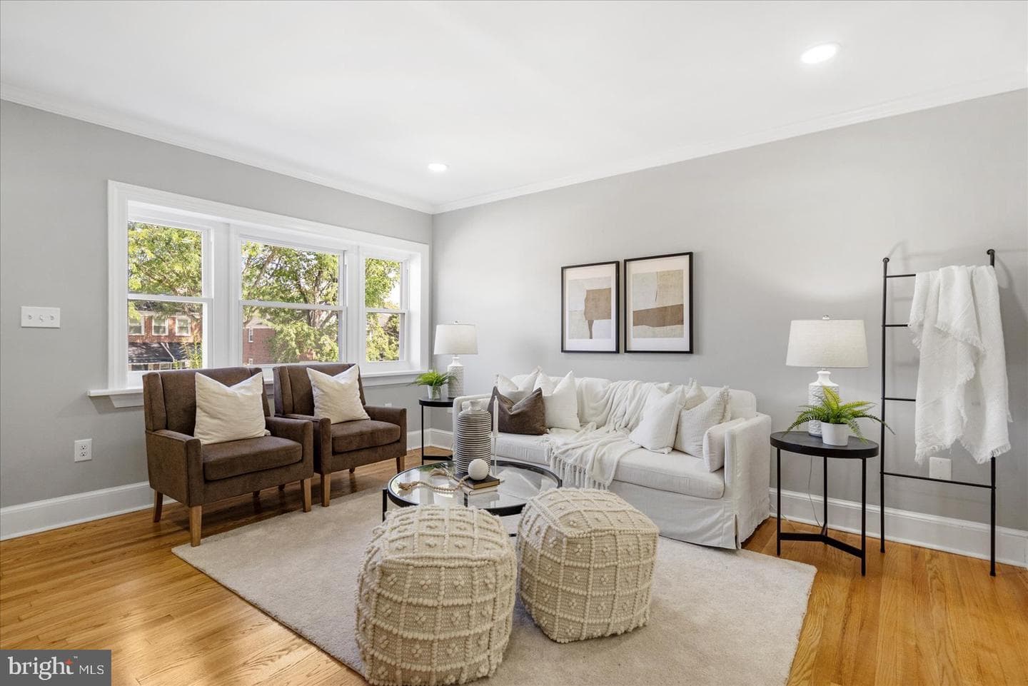1607 Walterswood Road photo 4