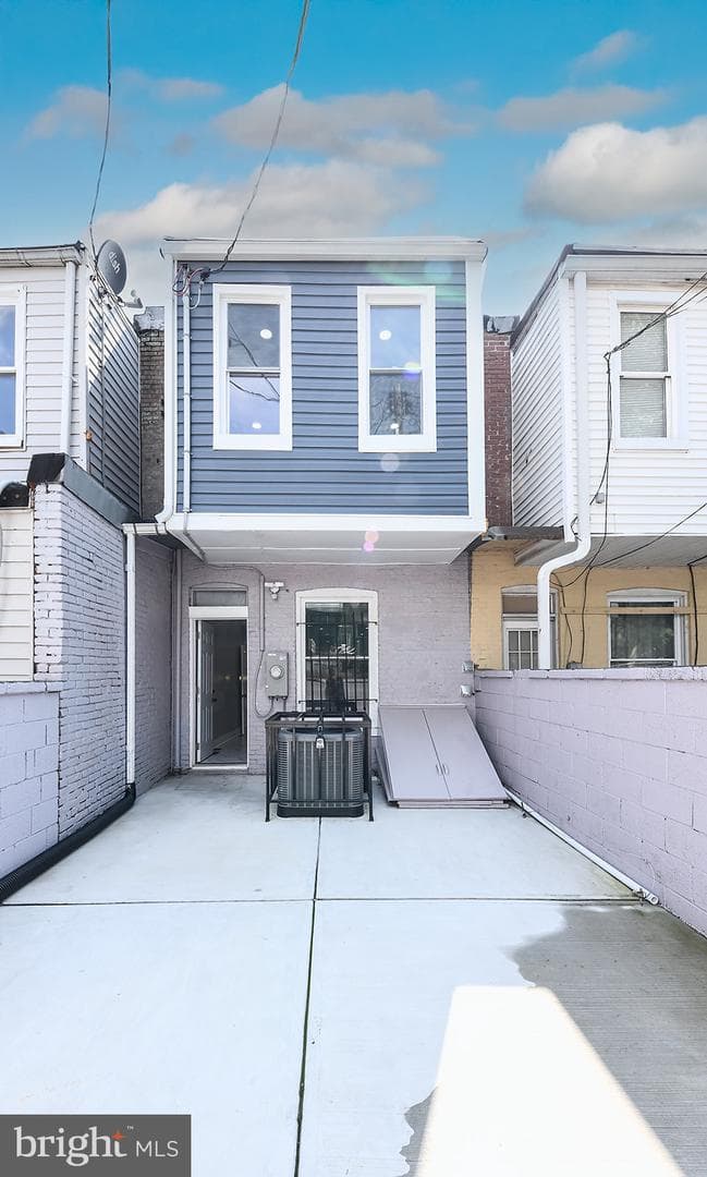 538 N Lakewood Avenue photo 35