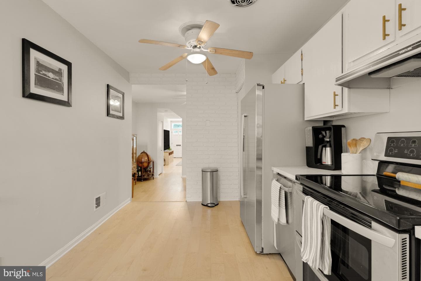 1037 S Hanover Street photo 14