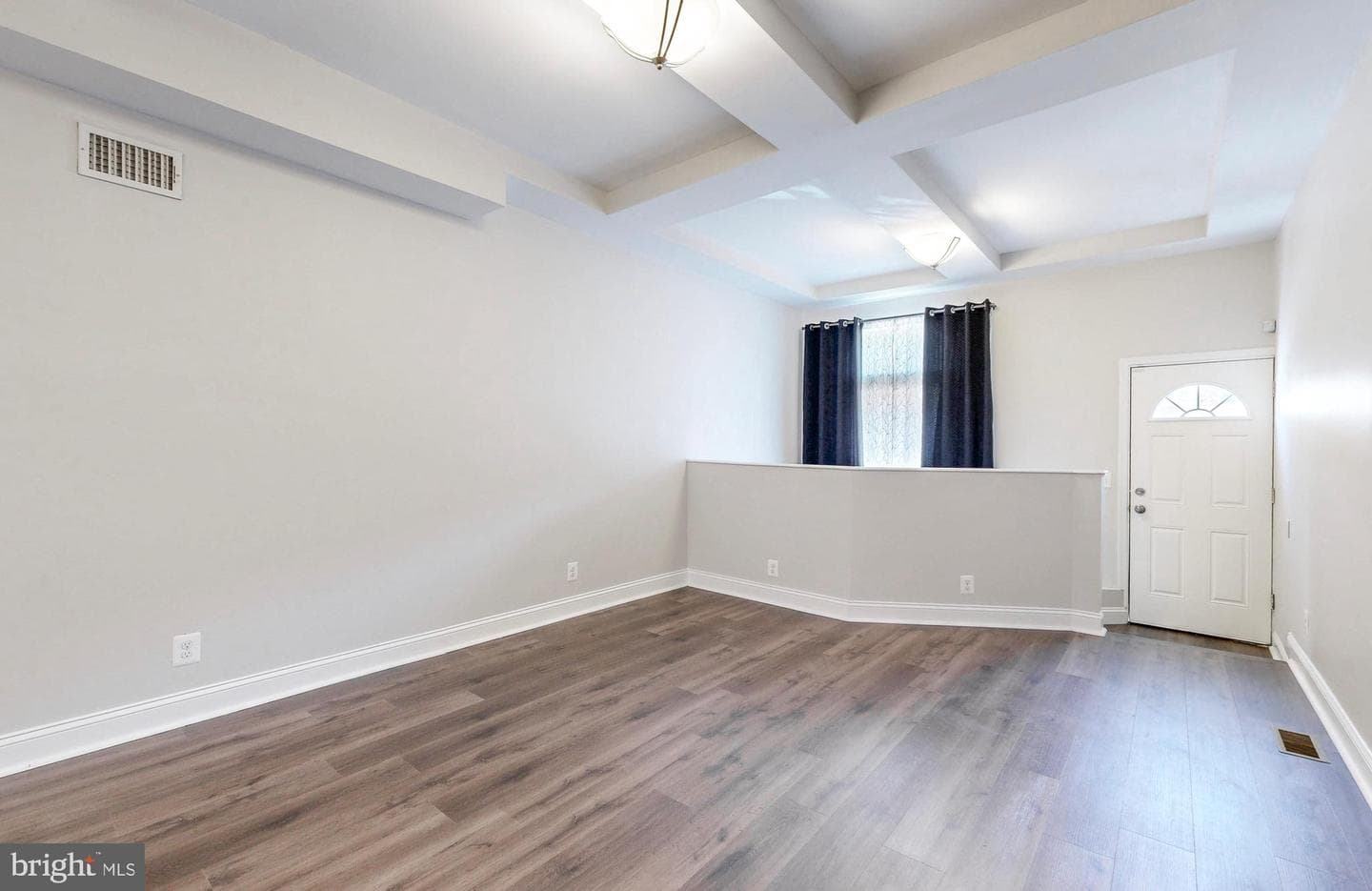 422 N Luzerne Avenue photo 6