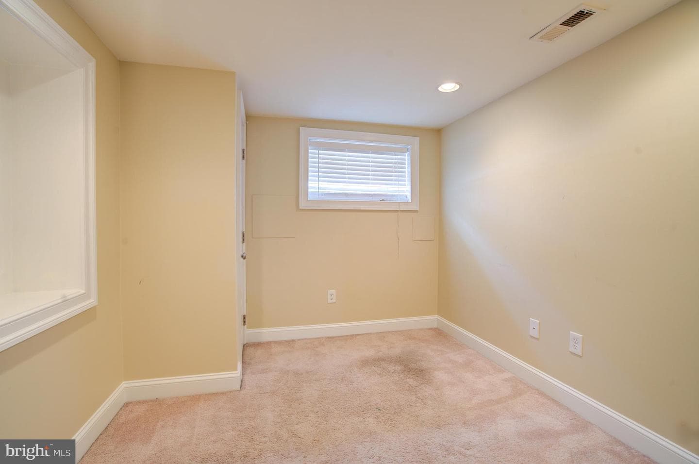 822 S Robinson Street photo 20
