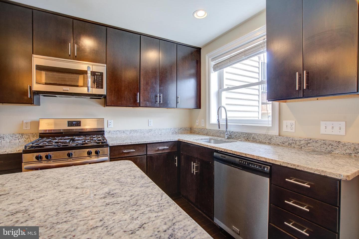 822 S Robinson Street photo 3