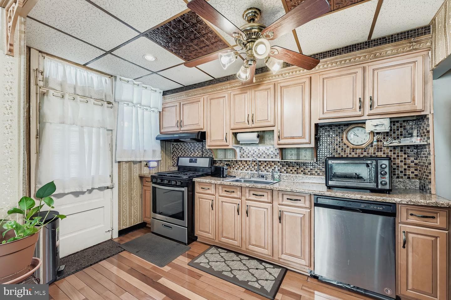 4701 Dunkirk Avenue photo 9