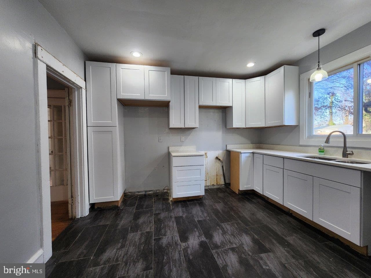 3818 Woodbine Avenue photo 13