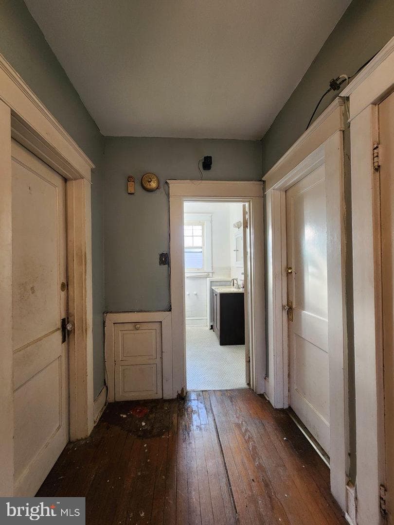 3818 Woodbine Avenue photo 30