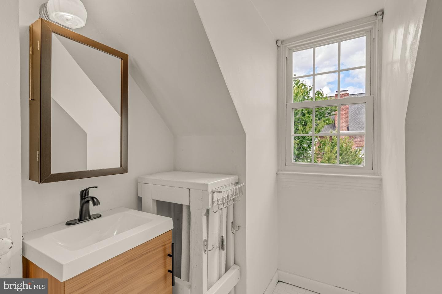 416 Southway photo 32