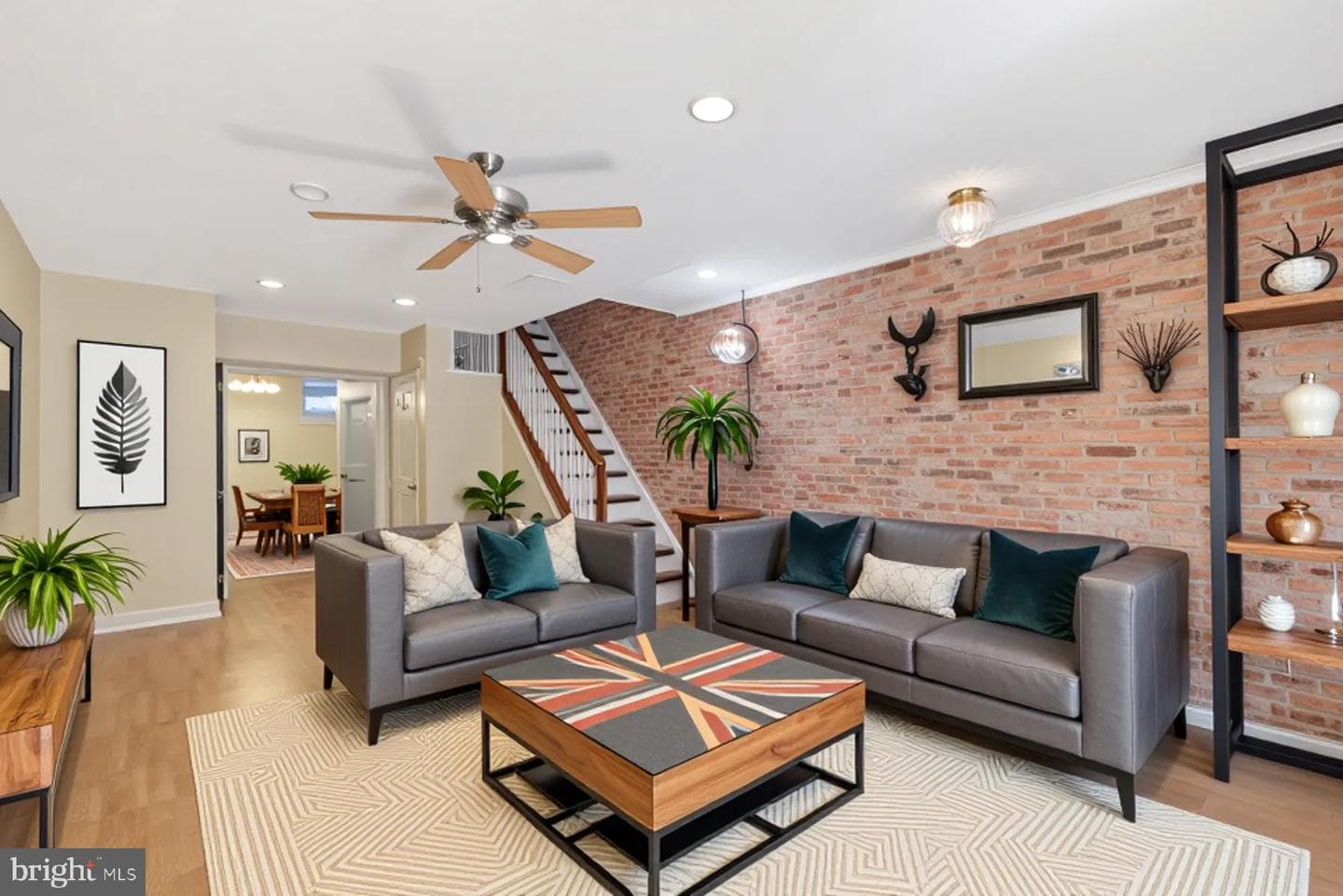 806 S Highland Avenue photo 3