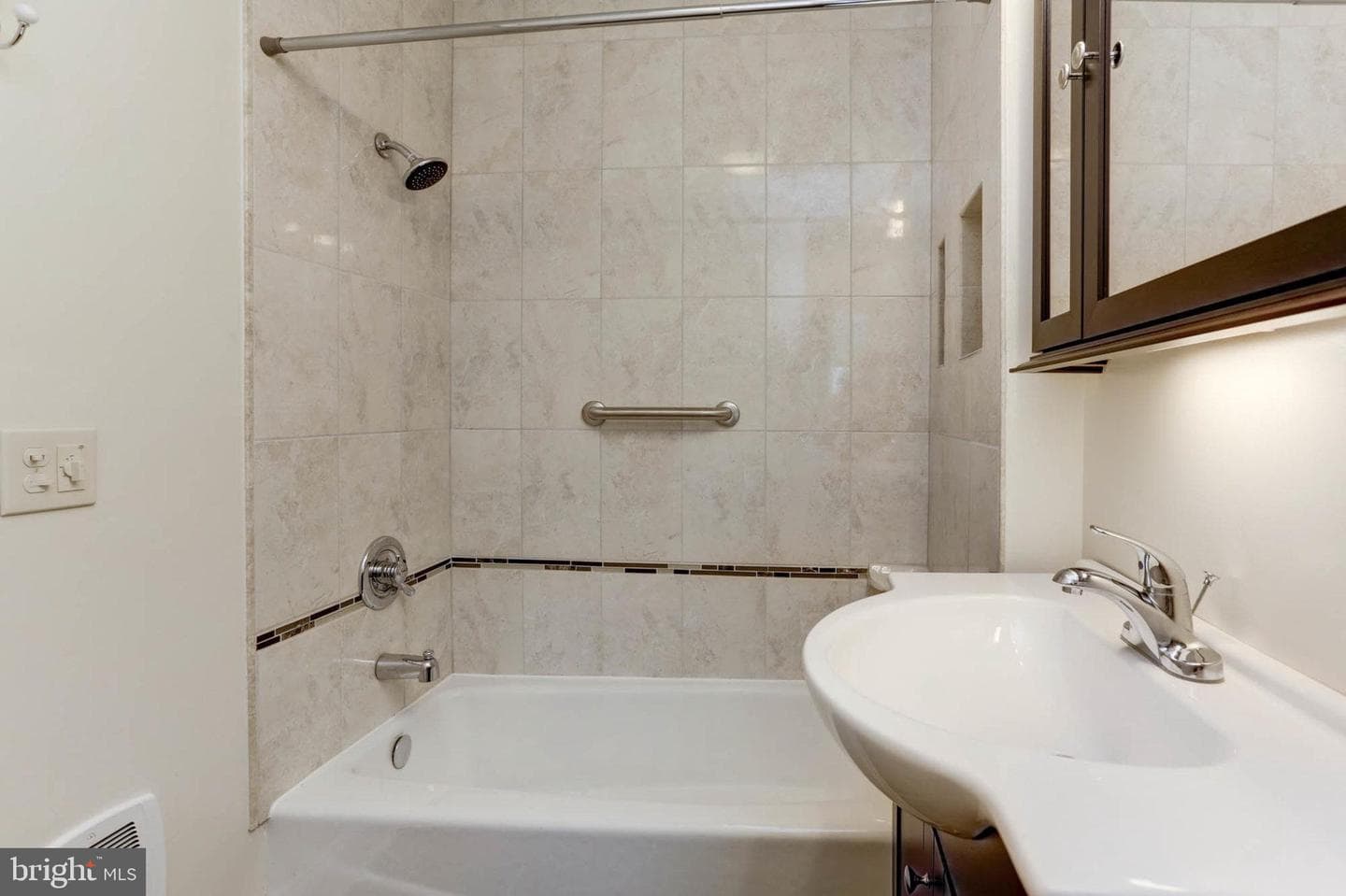 426 S Eden Street photo 37