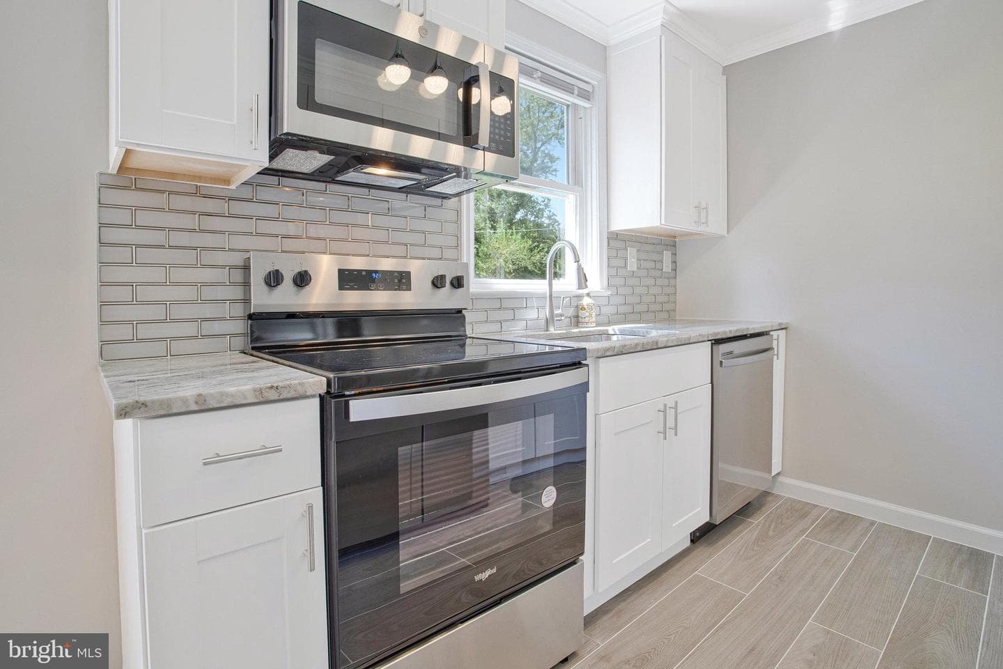 5511 Wesley Avenue photo 3
