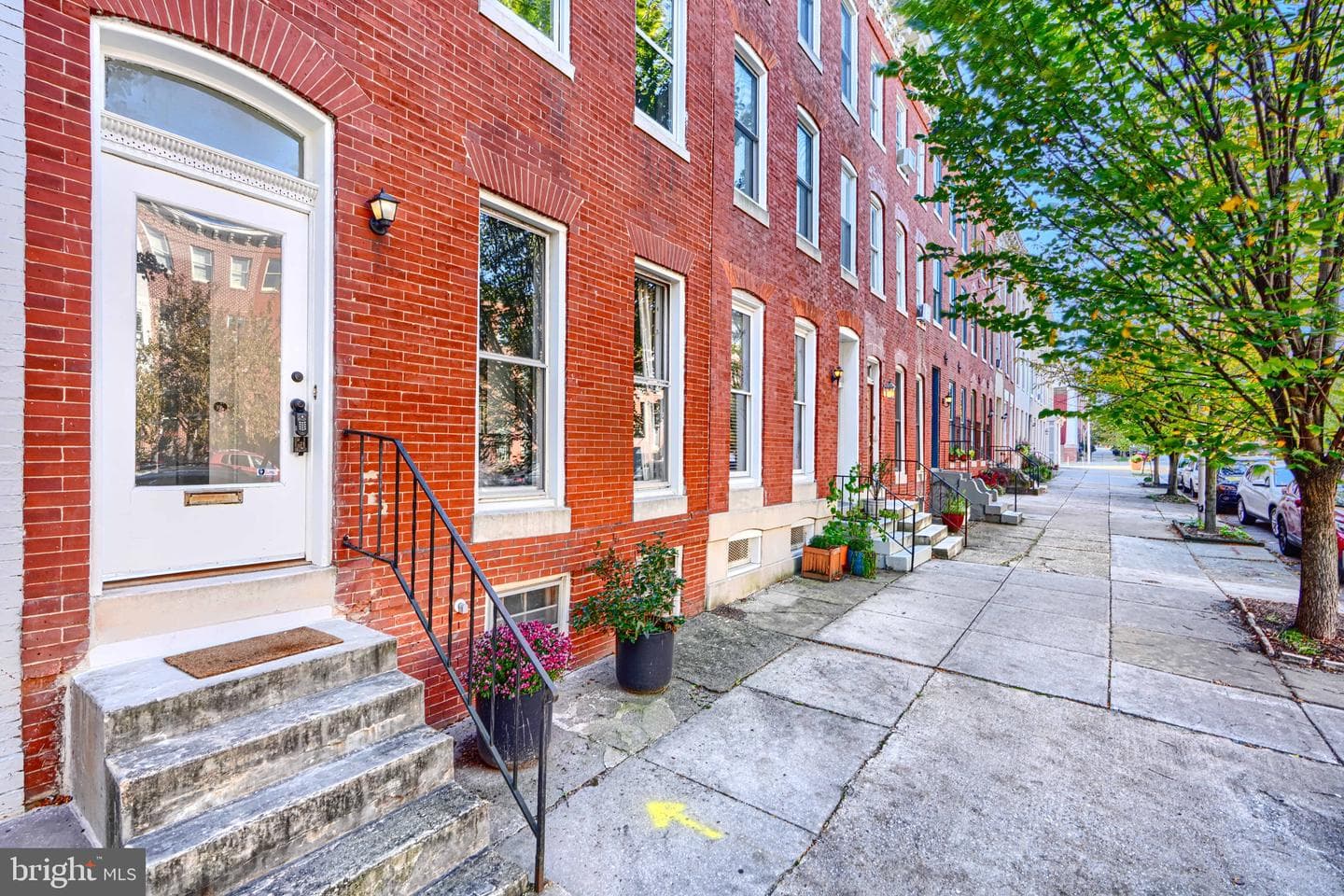 1319 W Lombard Street photo 2
