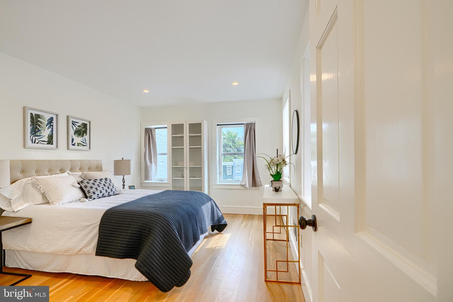 1319 W Lombard Street photo 24