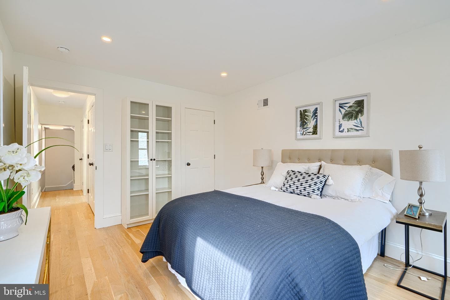1319 W Lombard Street photo 27