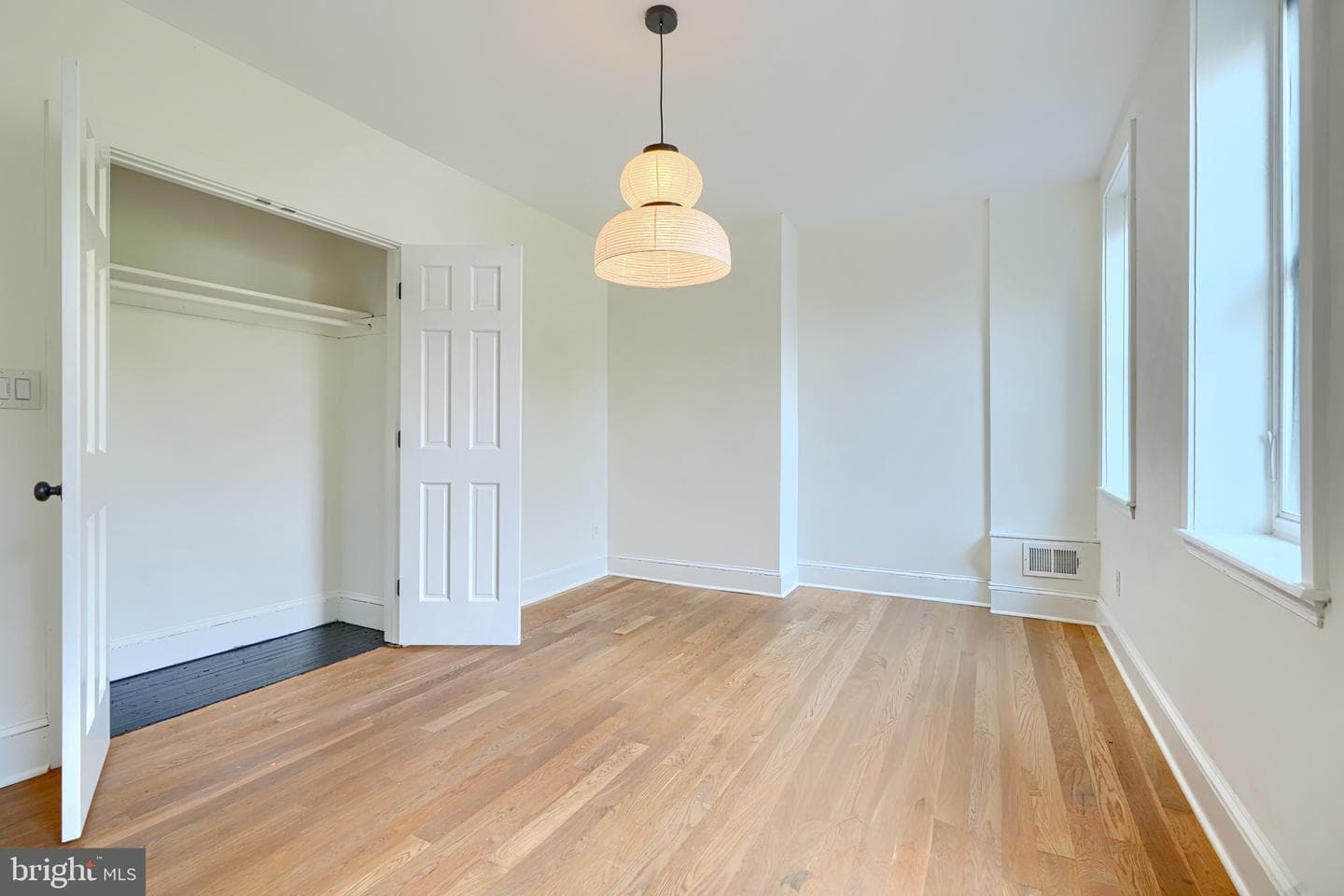 1319 W Lombard Street photo 43