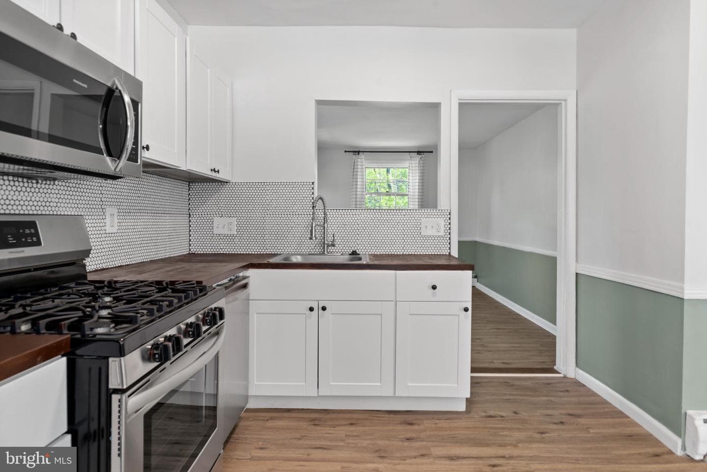 2305 Pickwick Road photo 6