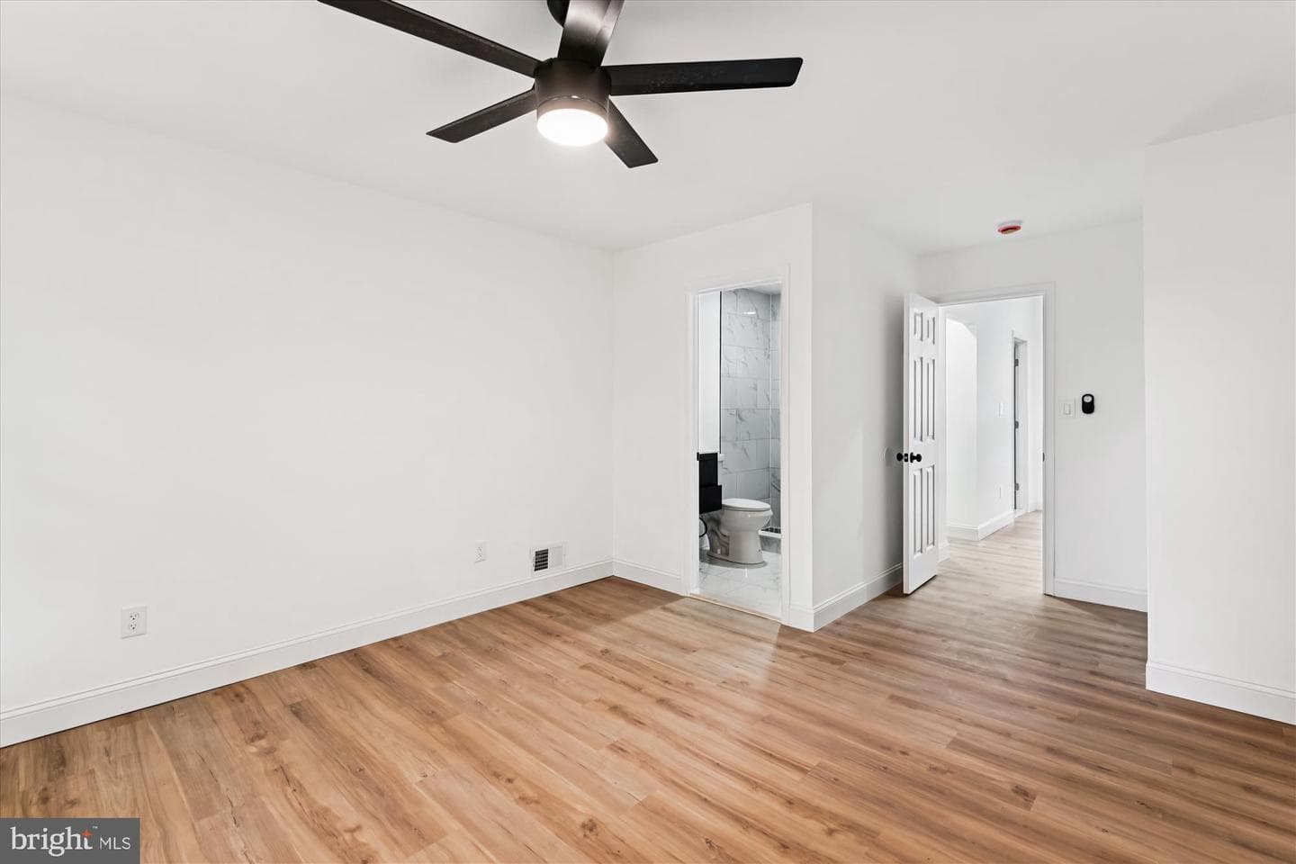 5235 Saint Charles Avenue photo 23