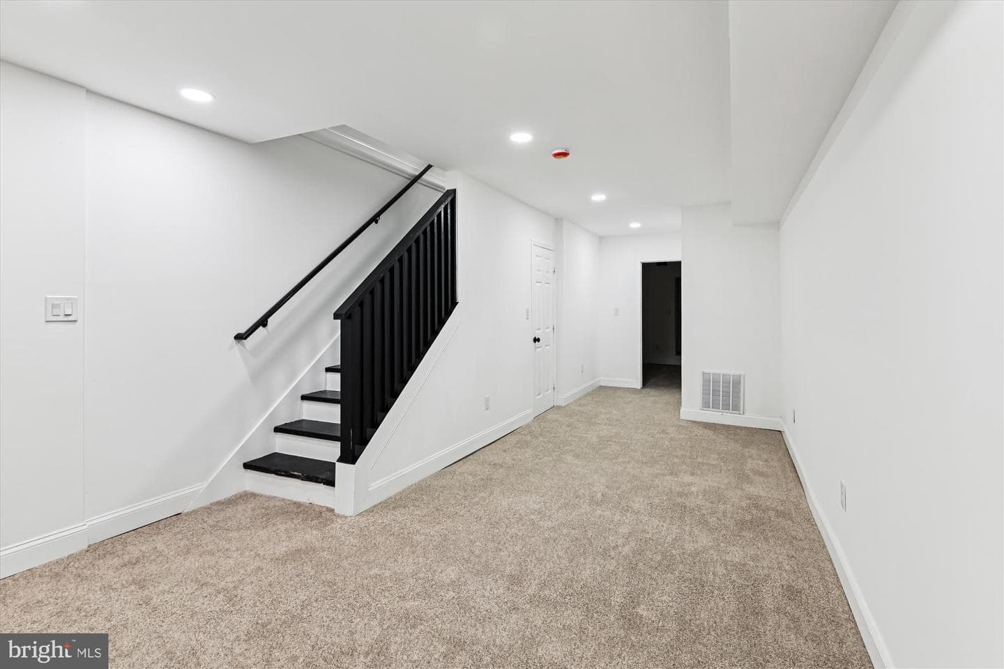 5235 Saint Charles Avenue photo 33
