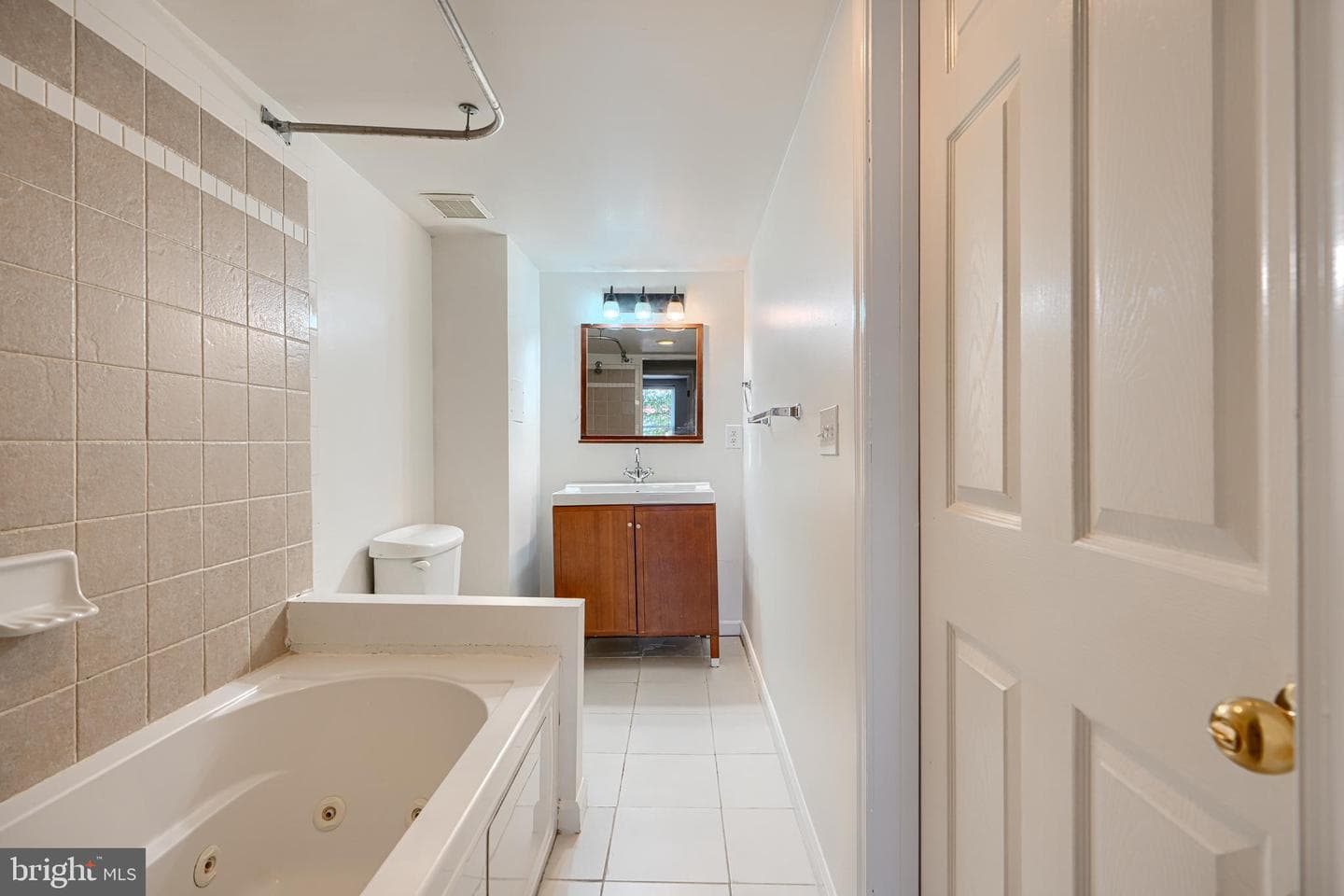2519 Fleet Street photo 15