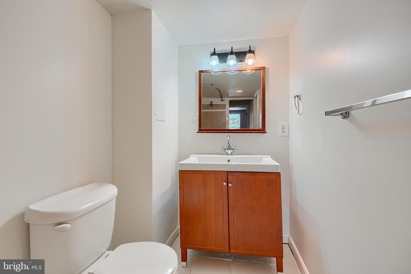 2519 Fleet Street photo 16
