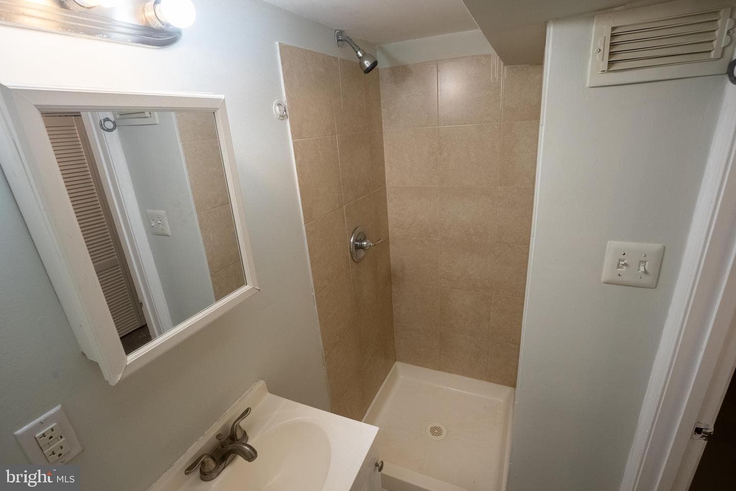 756 Richwood Avenue photo 28