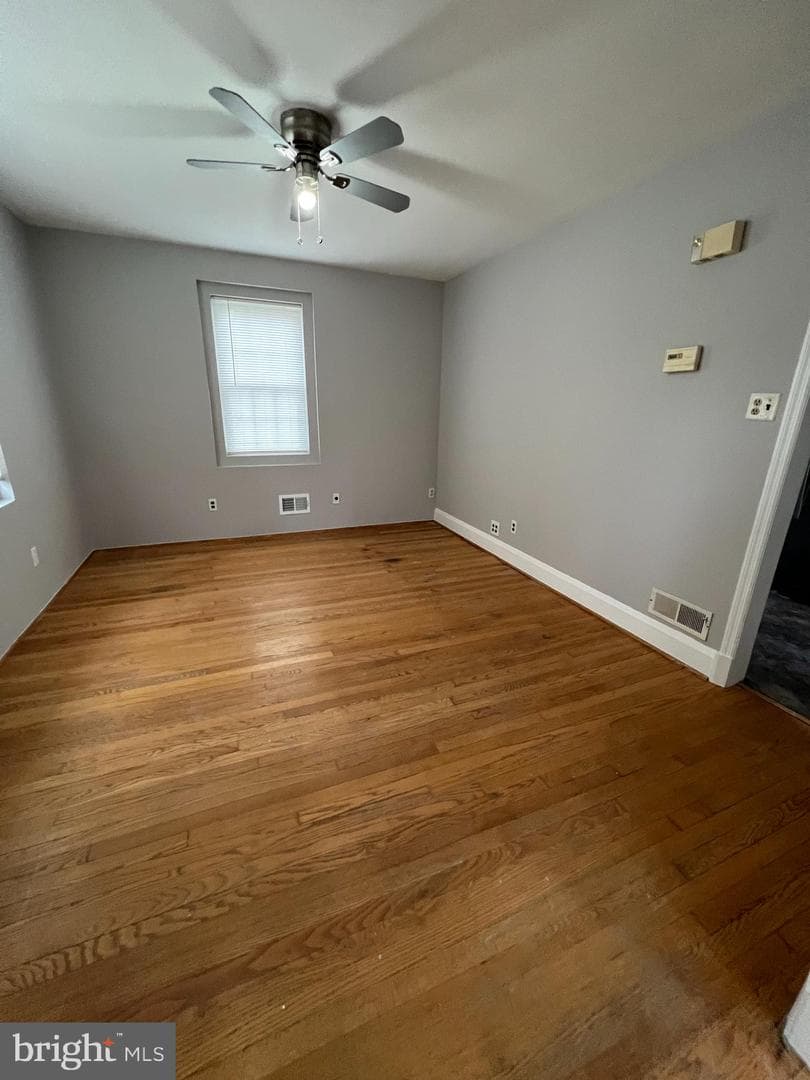 3156 Woodring Avenue photo 5