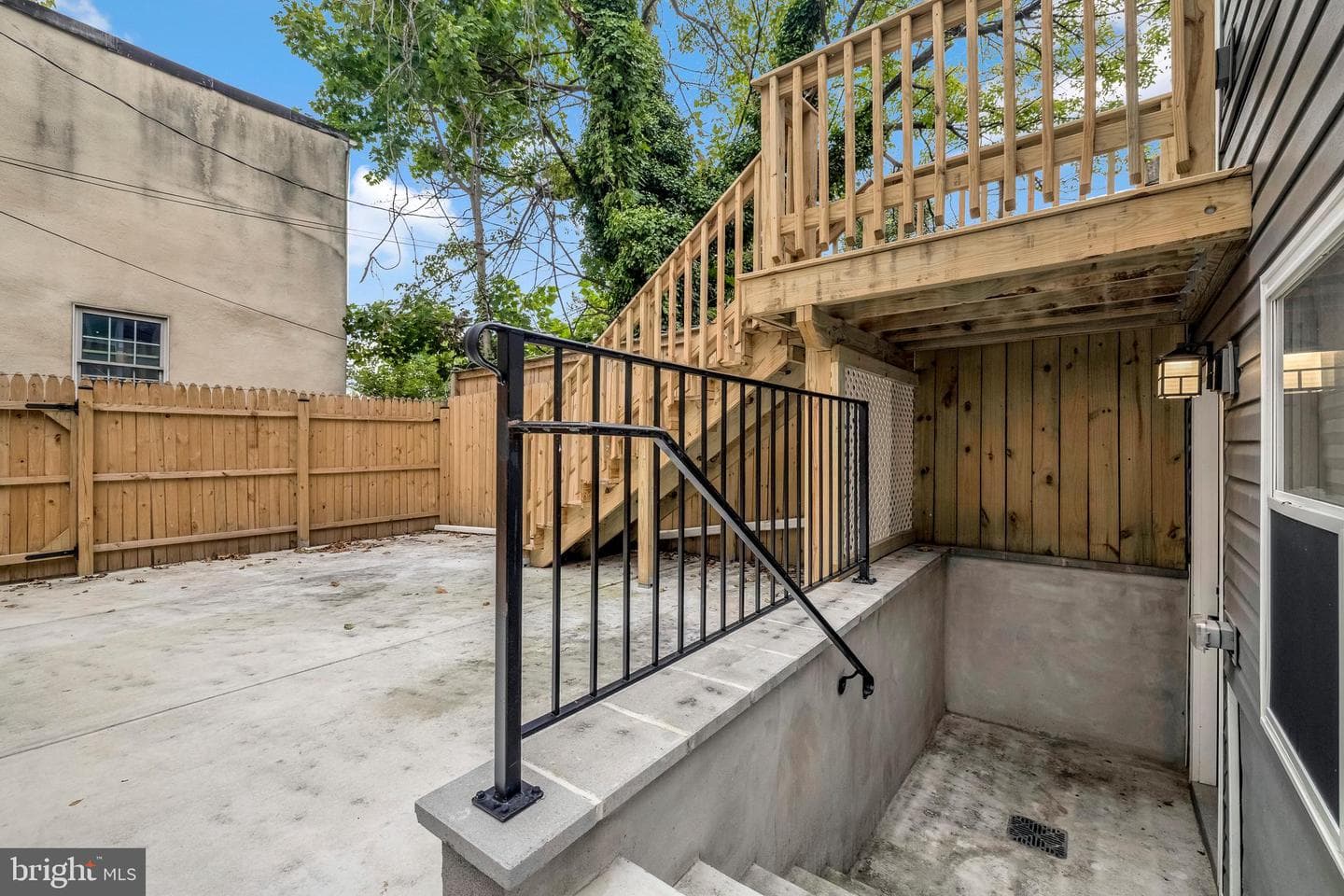 205 S Gilmor Street photo 39