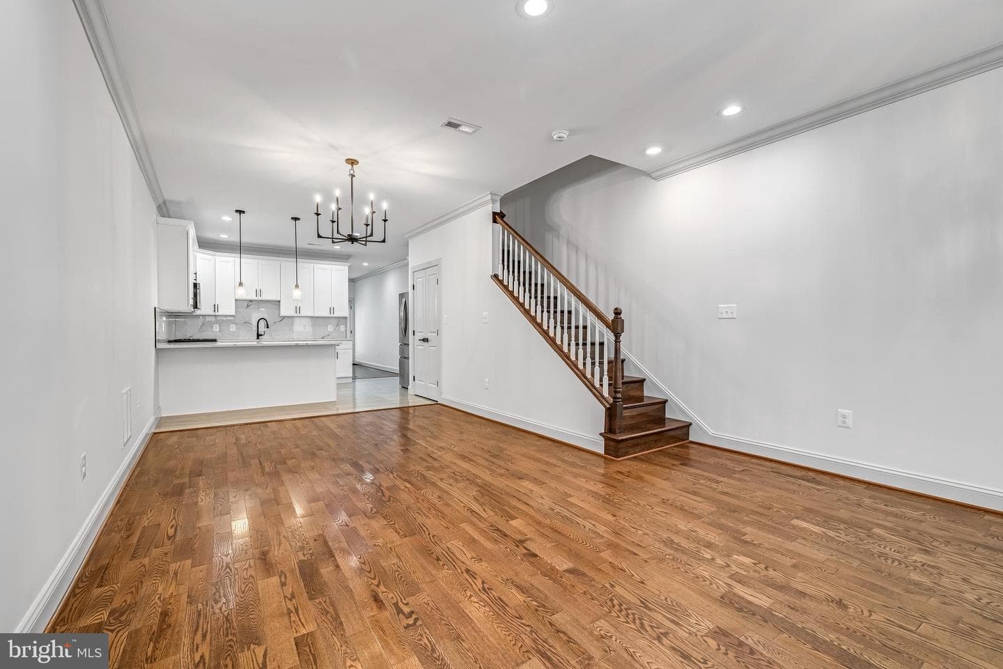 205 S Gilmor Street photo 4