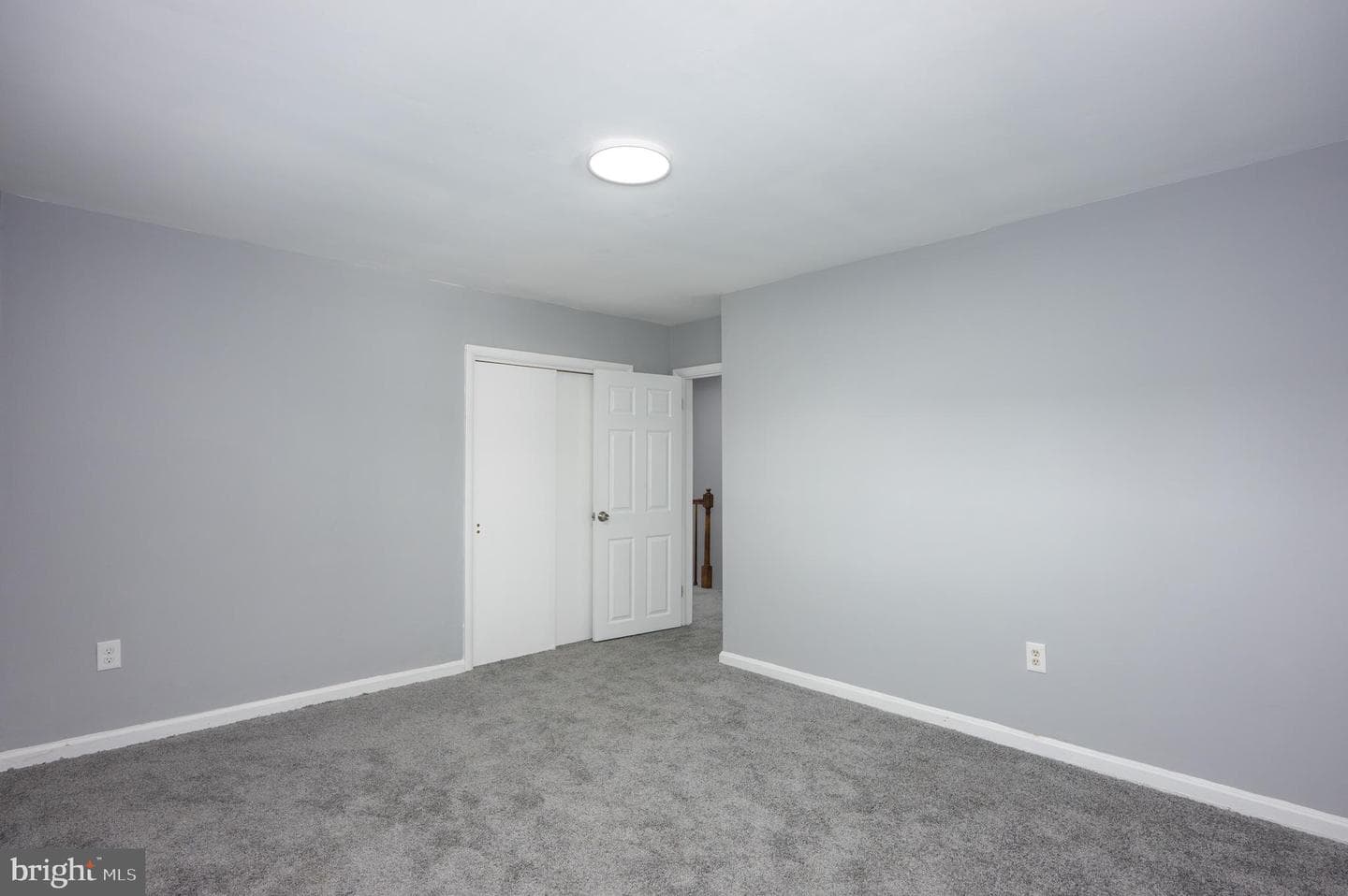 810 Reverdy Road photo 15