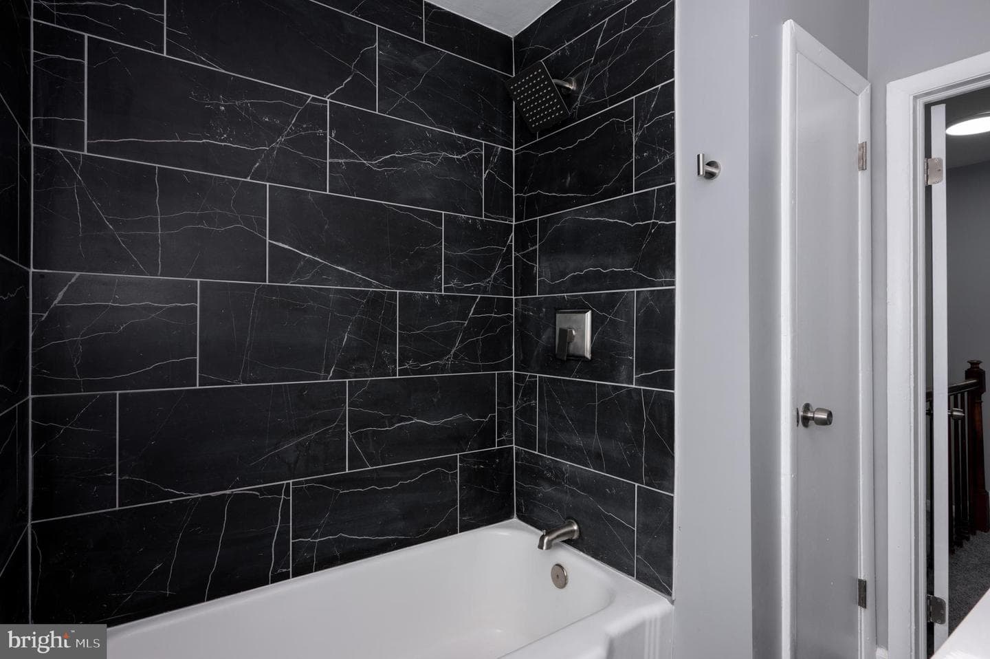 810 Reverdy Road photo 19