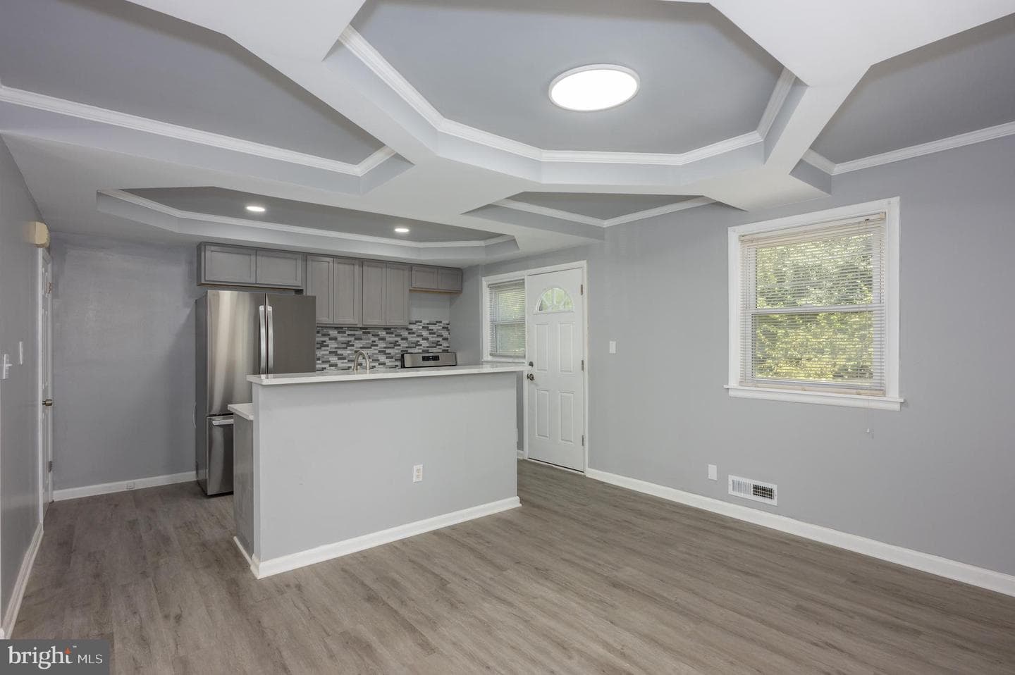 810 Reverdy Road photo 5