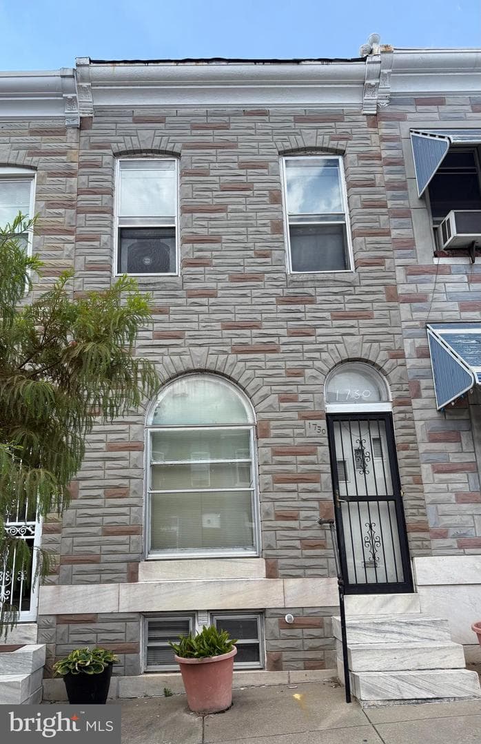 1730 N Washington Street photo 1