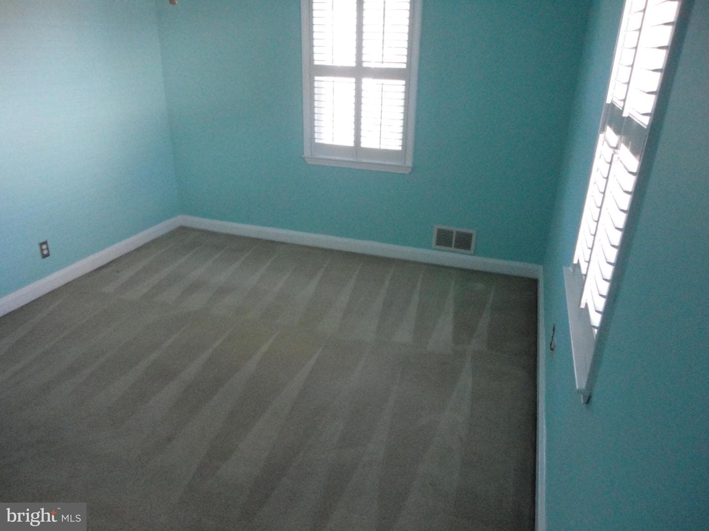 263 Medwick Garth E photo 28
