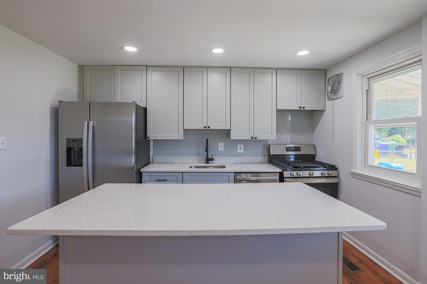 41 N Culver Street photo 21
