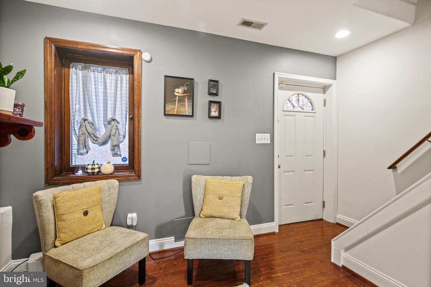 413 Griffin Court photo 2