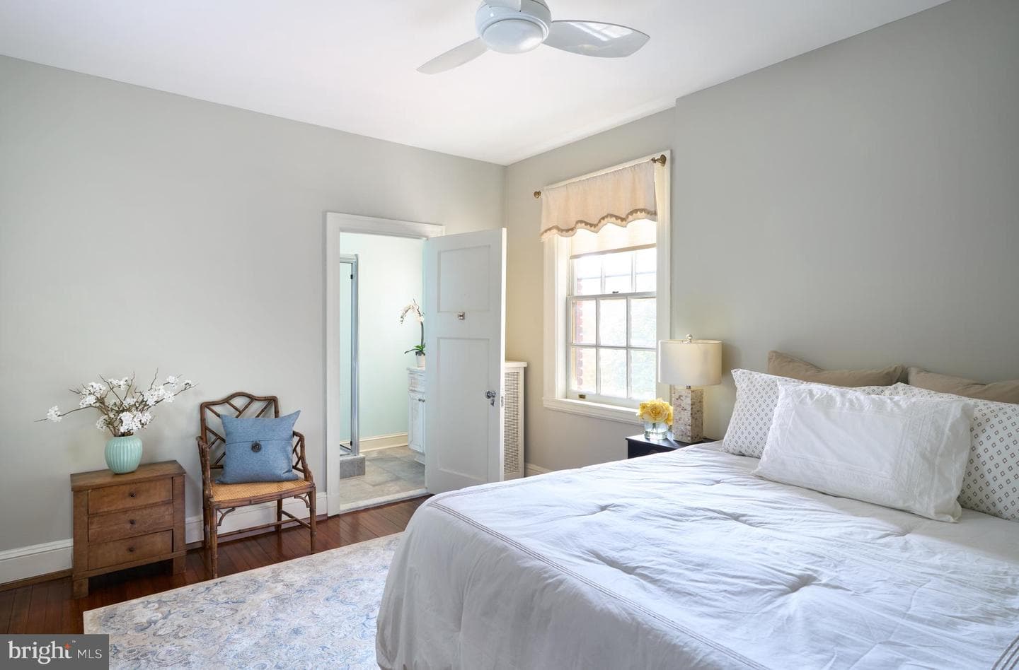 221 Stony Run Lane #j2 photo 18