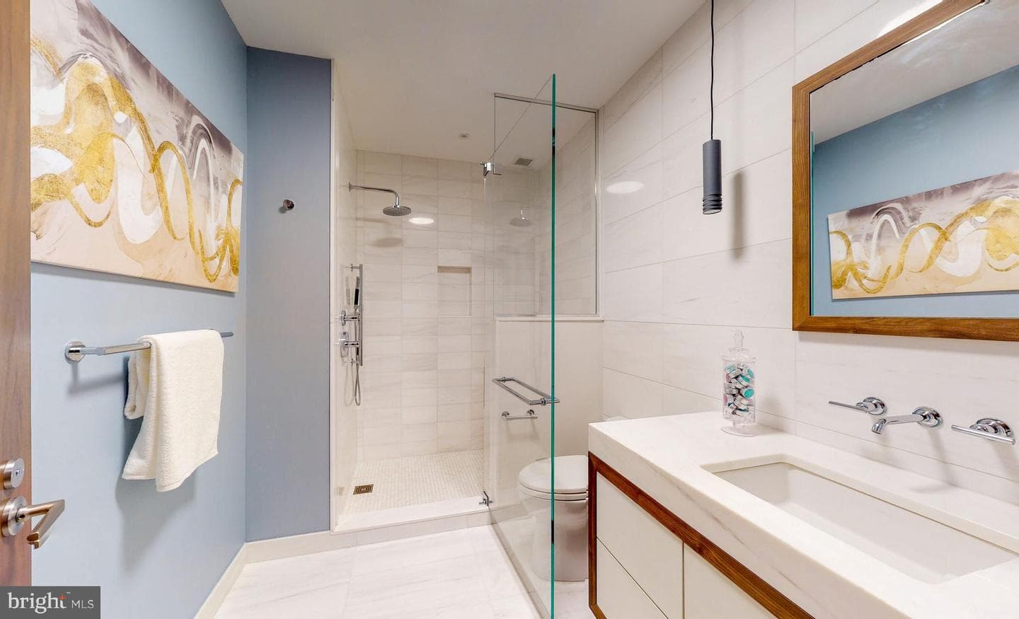 300 International Drive #2501 photo 37