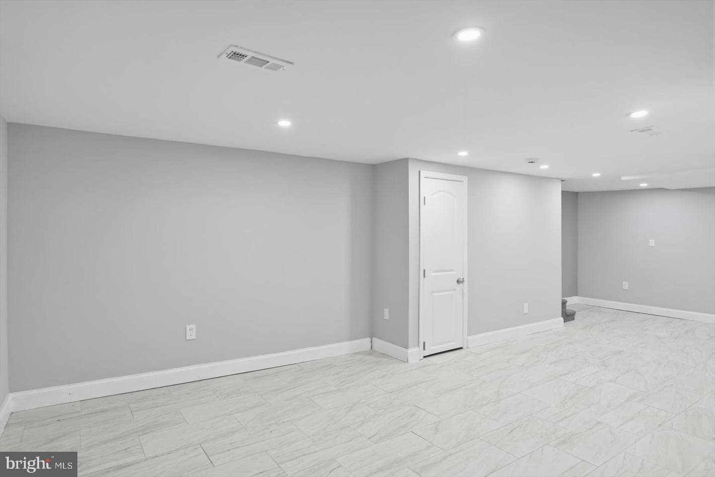 2536 Garrett Avenue photo 32