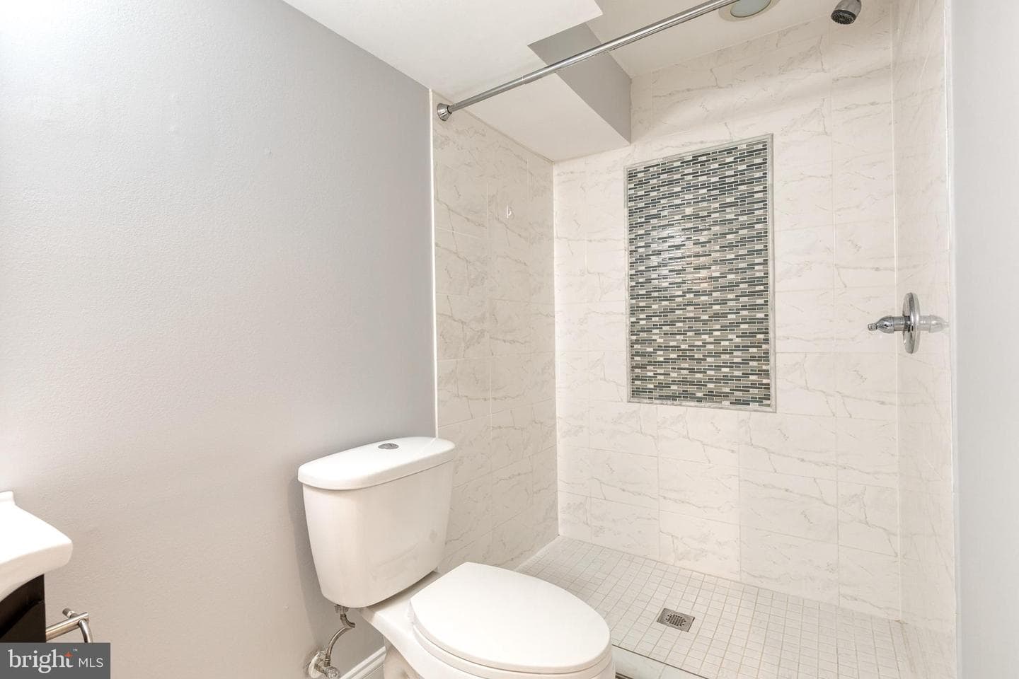 1514 Covington Street photo 32